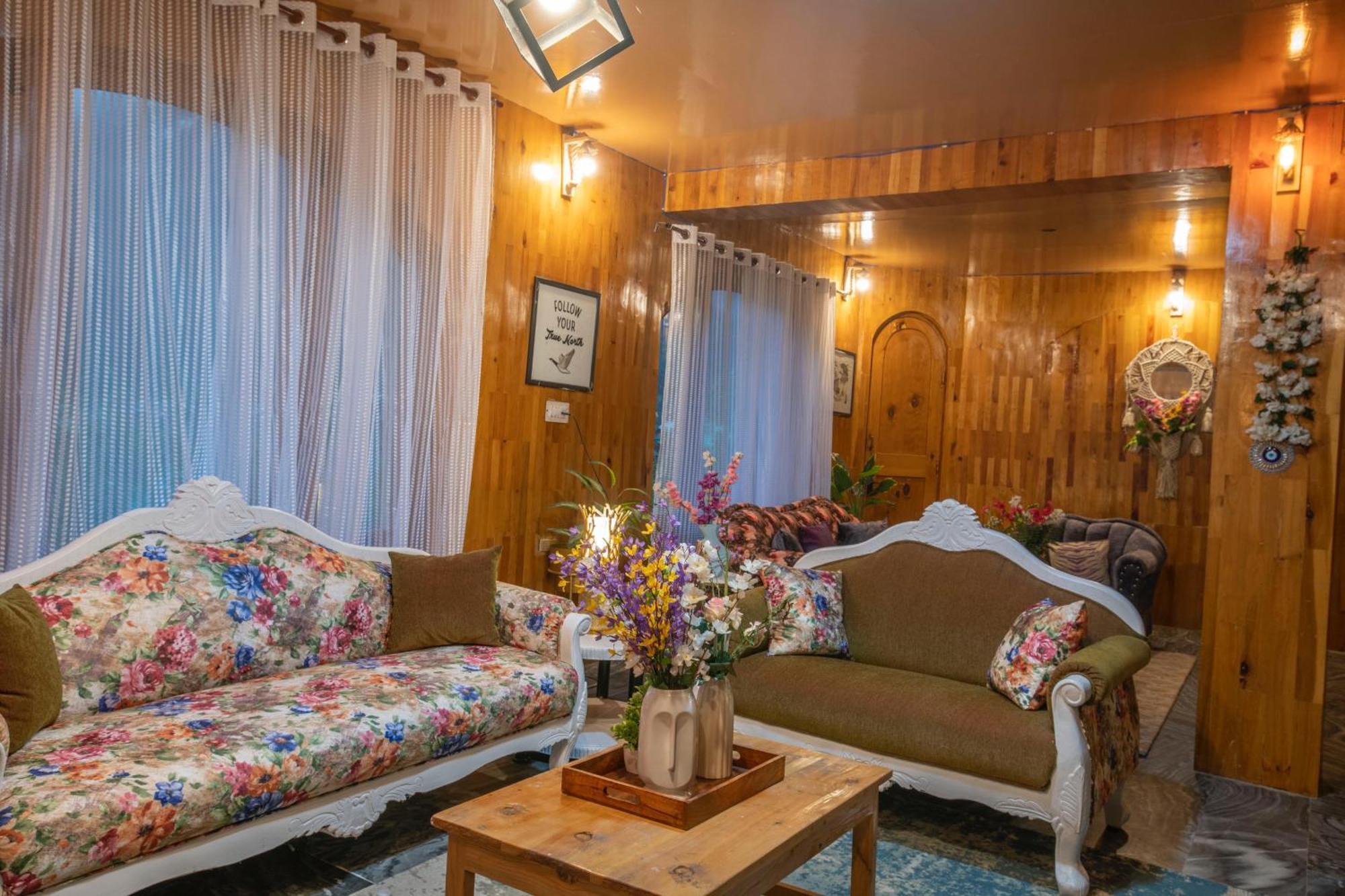 The Woodshed Villa Manāli Dış mekan fotoğraf
